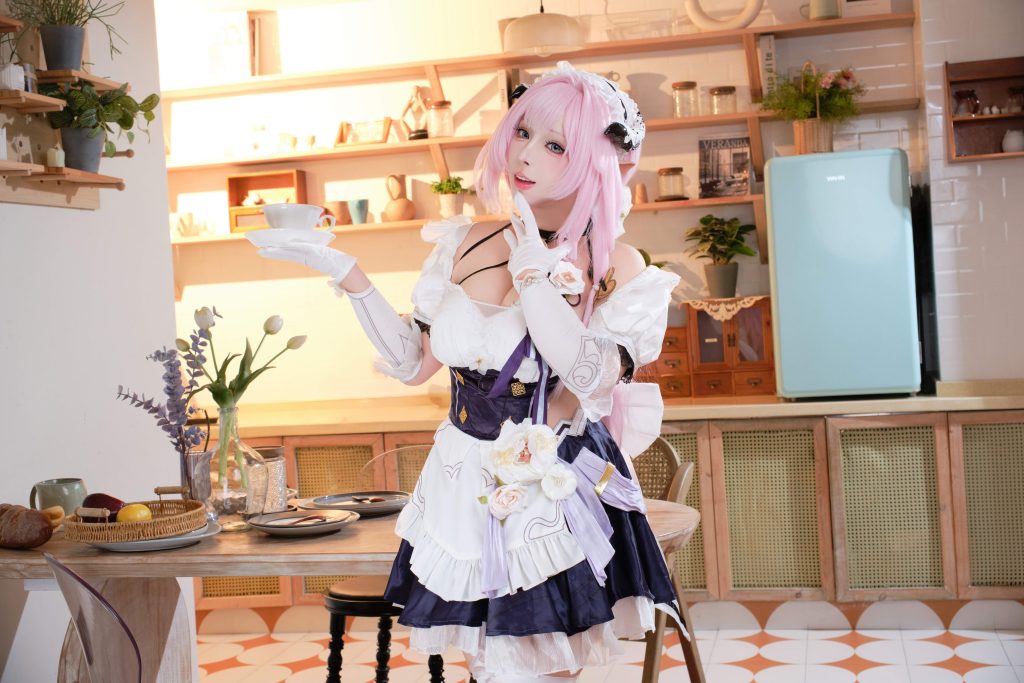 胡桃猫爱莉希雅女仆