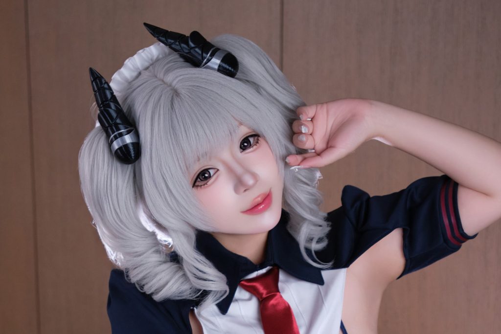 图片[2]-胡桃猫小恶魔女仆写真｜银灰双马尾黑角反差美学｜胡桃猫Kurumineko图集解析