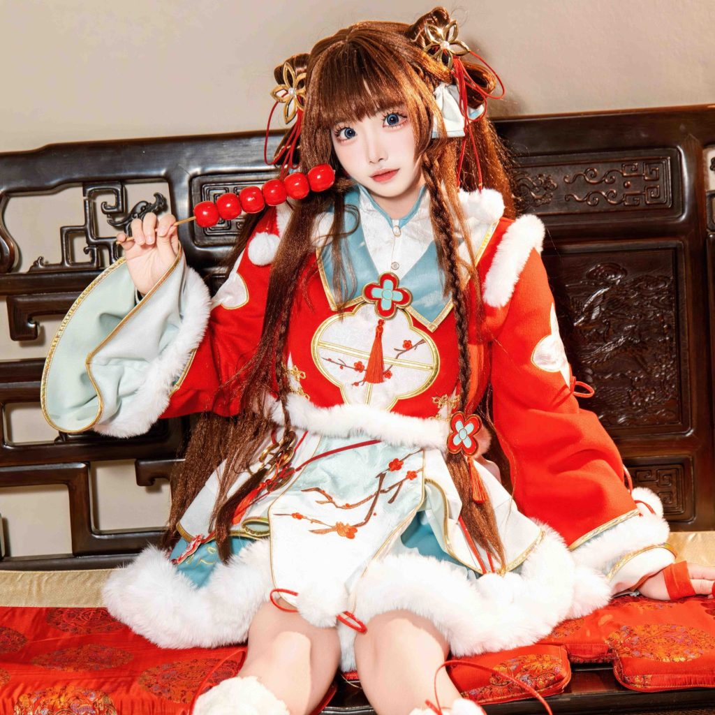 图片[6]-香草奶喵日进斗金写真图集解析｜新春中式风COS写真与节庆氛围感作品