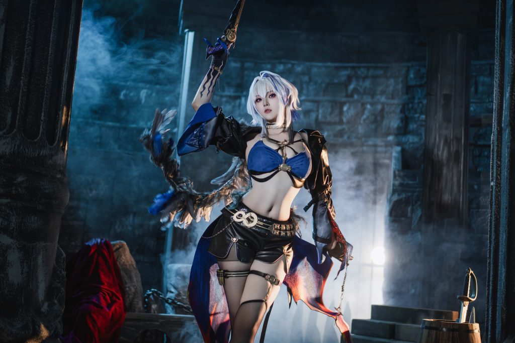 夏夏子Natsuko嘉贝莉娜cos写真解析｜鸣潮嘉贝莉娜角色还原与摄影氛围赏析