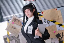 咬一口兔娘《碧蓝档案》调月莉音写真解析｜千年研讨会会长的理性美学与办公室调查氛围-绅士网