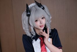 胡桃猫小恶魔女仆写真解析：银灰双马尾与黑角的反差美学，把“甜与坏”拍成一套统一气质-绅士网