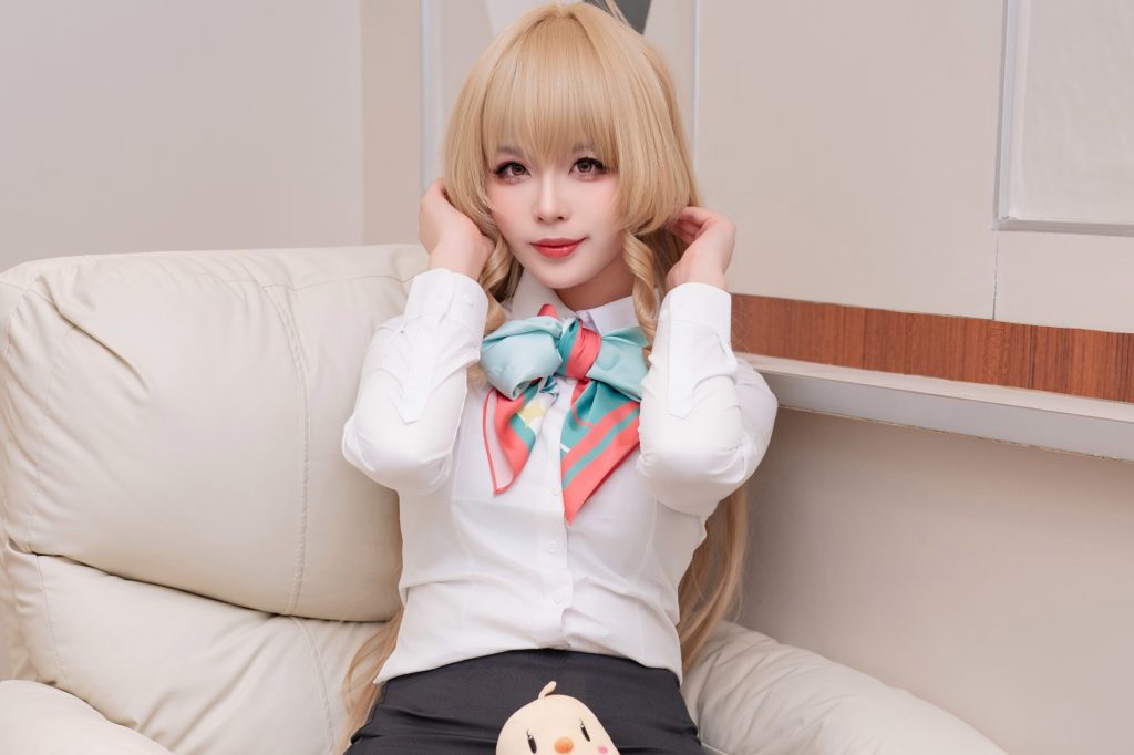 图片[4]-轩萧学姐 安德烈亚·多利亚 空姐皮肤｜碧蓝航线 Have a Safe Flight 写真