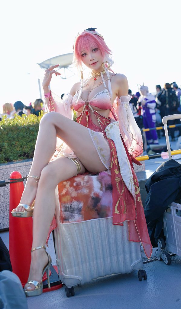 图片[2]-水淼Aqua 鸣潮 长离 场照｜C107会场逆光摄影解析与角色气质还原