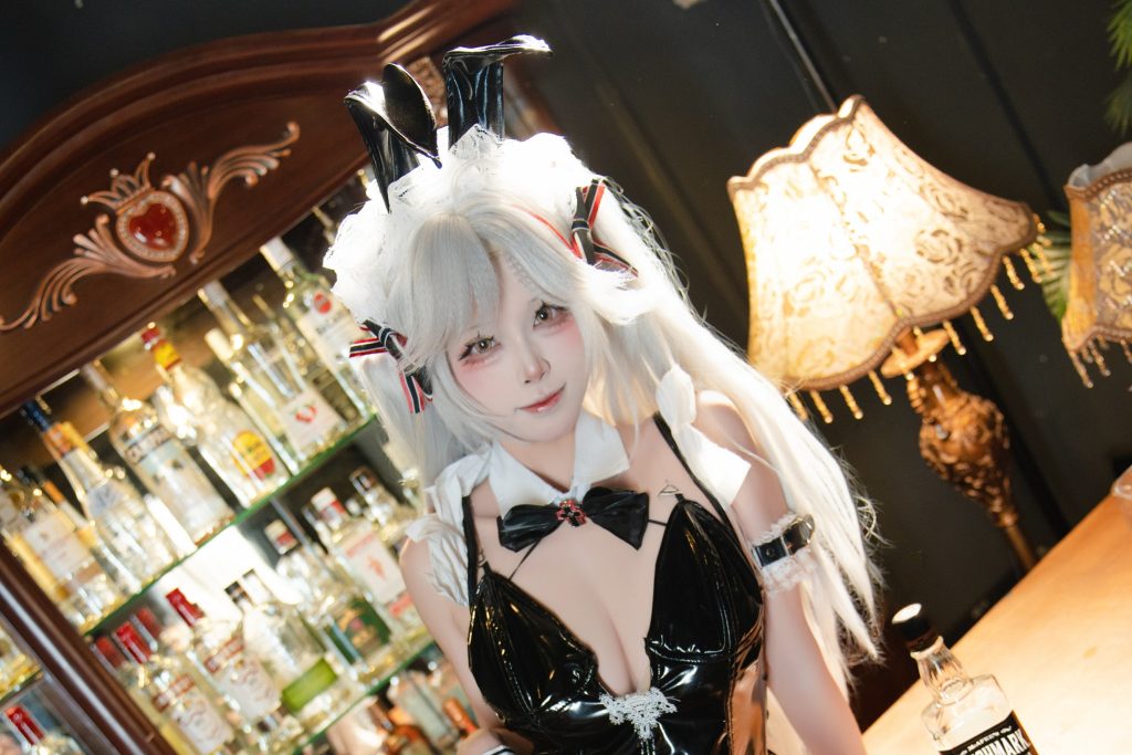 图片[5]-三無人型欧根兔女郎写真赏析｜碧蓝航线欧根亲王COS图集与角色解析