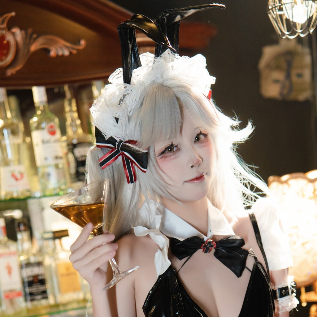 图片[2]-三無人型欧根兔女郎写真赏析｜碧蓝航线欧根亲王COS图集与角色解析