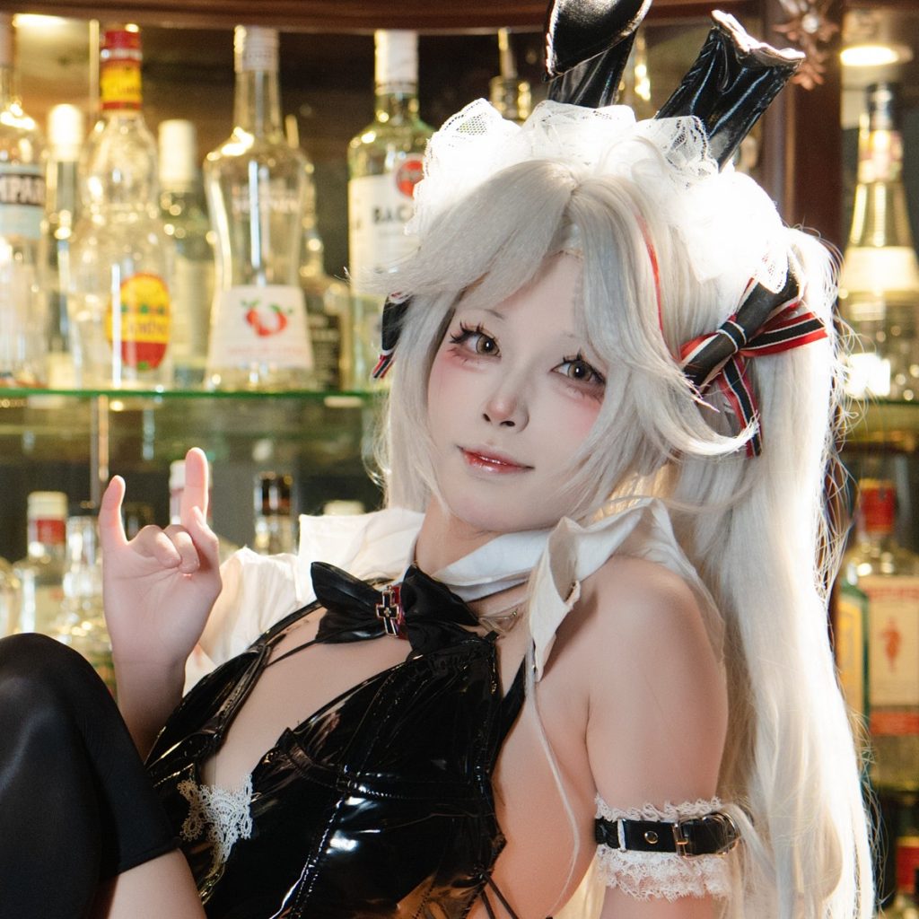 图片[4]-三無人型欧根兔女郎写真赏析｜碧蓝航线欧根亲王COS图集与角色解析