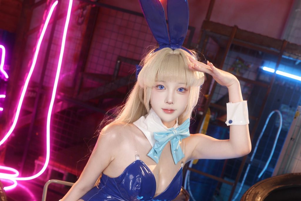 图片[2]-若若不男飞鸟马时写真赏析｜蔚蓝档案Toki兔女郎COS图集