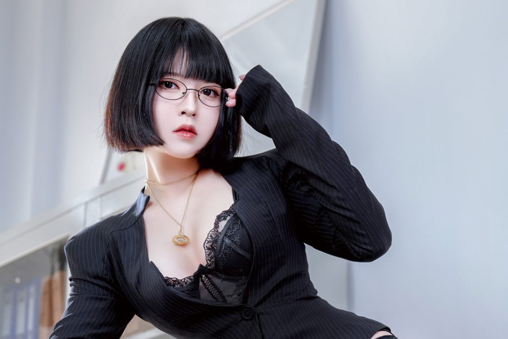 图片[6]-半半子 上司様Vol.03 写真解析｜眼镜女上司OL黑西装主题