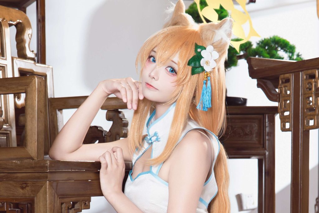 图片[7]-艾西aiwest伊落玛丽旗袍cos写真赏析｜蔚蓝档案玛丽角色气质解析