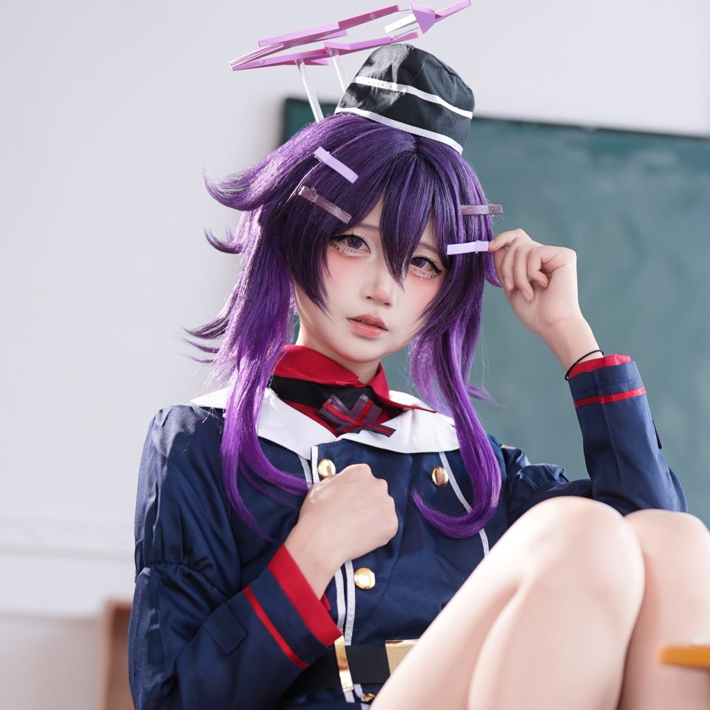 图片[2]-五更百鬼遥香写真赏析｜蔚蓝档案伊草遥香Cos教室制服图集