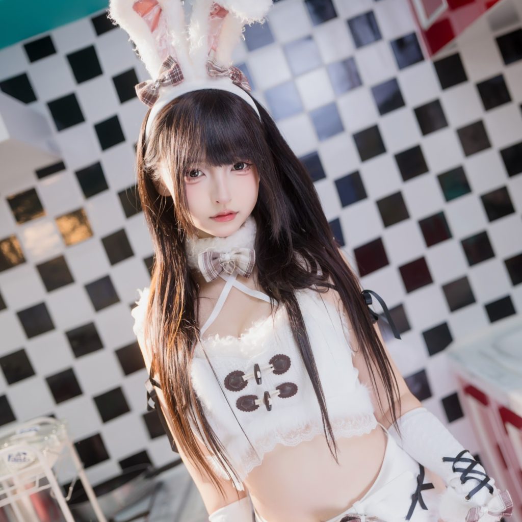 图片[3]-神楽坂真冬毛绒白兔写真赏析｜柔光兔系少女氛围与高清造型细节解析