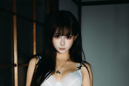 蠢沫沫JK写真赏析：复古日式宅院中的制服风氛围表达-绅士网