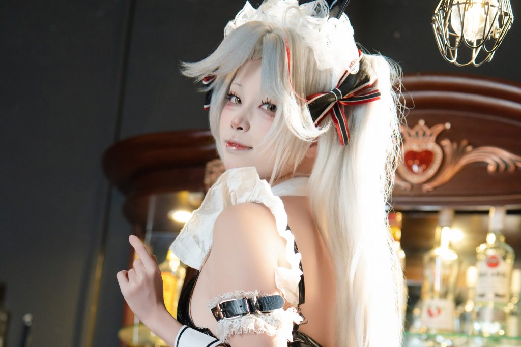 图片[7]-三無人型欧根兔女郎写真赏析｜碧蓝航线欧根亲王COS图集与角色解析