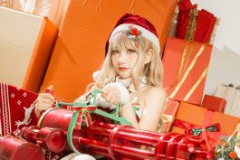 是一只熊仔吗艾玛圣诞COS赏析：高质感节日布景下的NIKKE角色还原-绅士网