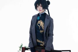 君颜Arya龙华妃咲COS图集赏析：白棚旗袍与门主气质的完整呈现-绅士网