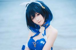 Seele麦麦希儿彼岸浪花写真赏析：海边冷蓝氛围下的希儿角色还原-绅士网