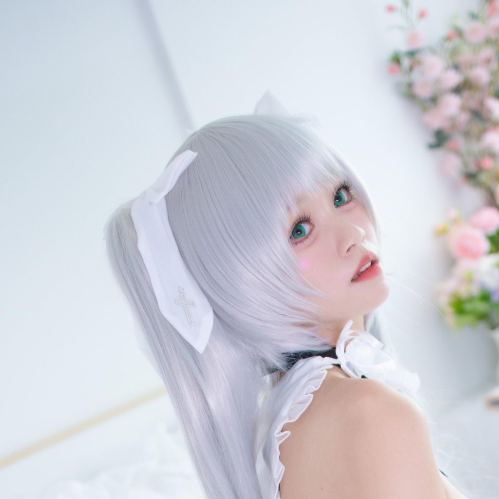 图片[3]-星黛鹿鹿初音酱写真解析｜白毛双马尾私房COS氛围感全记录