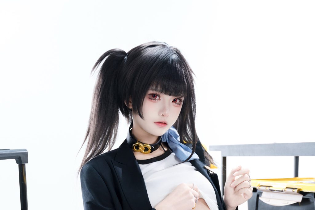 九柒喵索拉COS写真解析：NIKKE索拉高质感棚拍图集