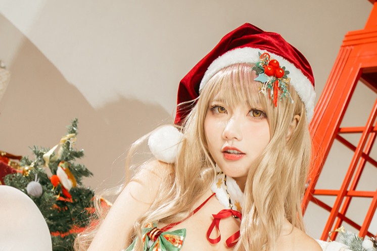 图片[6]-是一只熊仔吗艾玛圣诞COS写真赏析｜NIKKE艾玛圣诞高质感图集