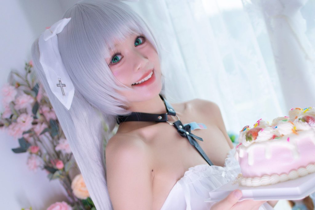 图片[5]-星黛鹿鹿初音酱写真解析｜白毛双马尾私房COS氛围感全记录