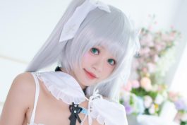 星黛鹿鹿初音酱写真解析：白毛双马尾、奶油蛋糕与私房氛围感的完整呈现-绅士网
