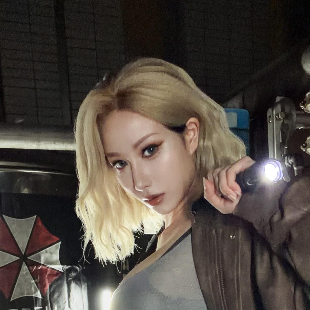 图片[7]-HaneAme雨波 生化危机9安魂曲葛蕾丝写真，暗场冷光下的Grace Ashcroft视觉解析