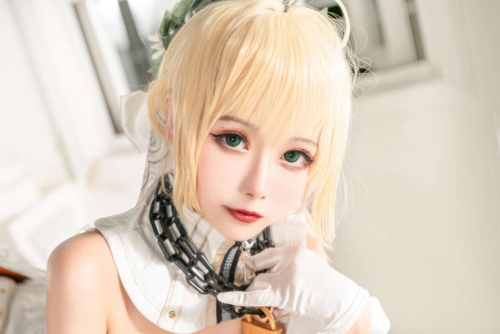 图片[5]-Momoko葵葵FGO尼禄花嫁写真，白色礼装与锁链美学解析