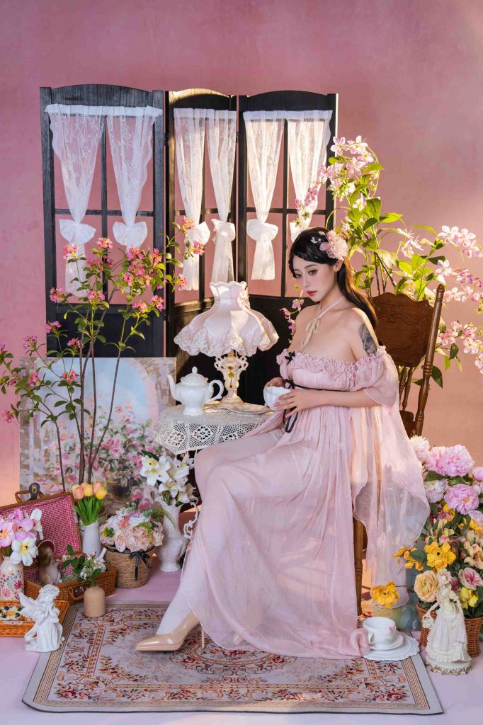 图片[6]-奈汐酱nice粉红茶事写真赏析，粉色花房茶会主题人像