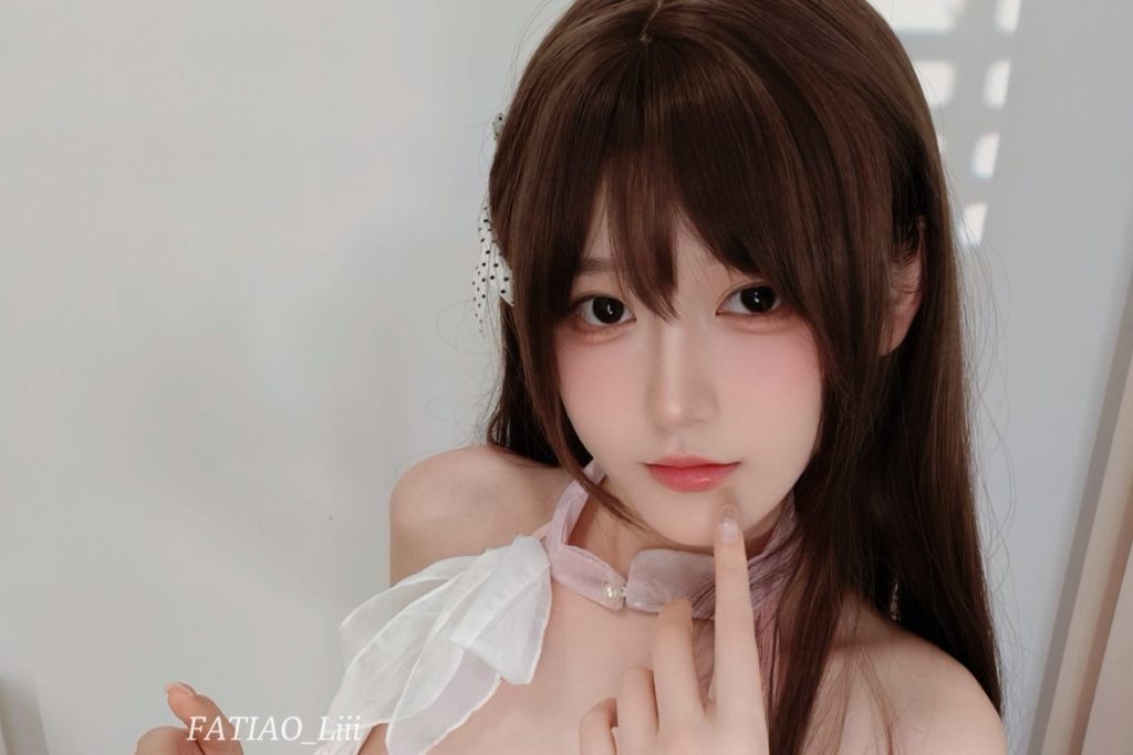 图片[6]-迷之呆梨《这里更甜》写真赏析：淡粉甜系原创写真与室内柔光拍摄解析