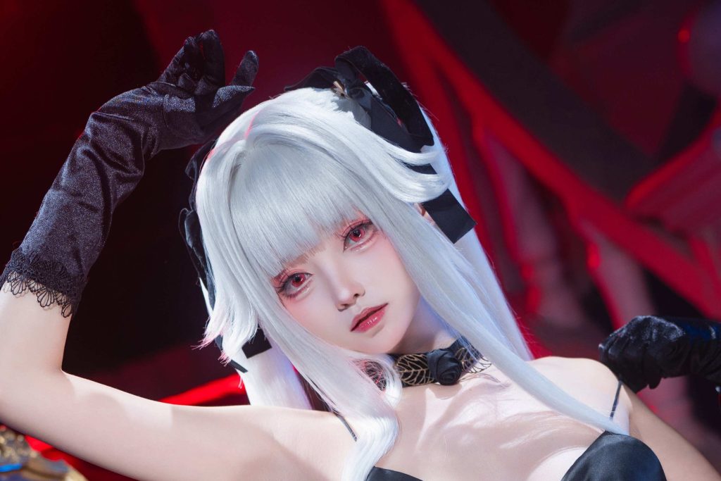 大大卷卷小卷《美少女万华镜》礼服写真解析，篝之雾枝白发红瞳冷艳登场