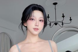 水淼Aqua NIKKE 阿尼斯星光写真:室内冷白光下的角色重塑-绅士网