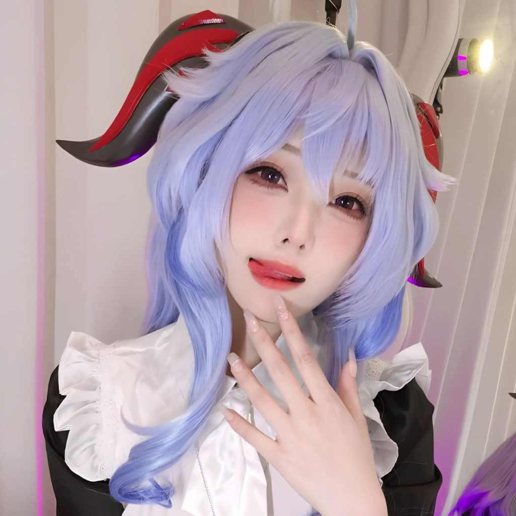 图片[2]-蜜汁猫裘《原神》甘雨修女写真赏析｜蓝发甘雨cosplay高清图文介绍