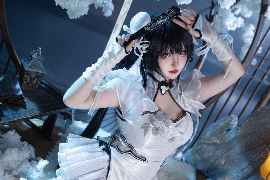 soso嗖嗖殷紫萍玉髓冰心Cosplay写真｜永劫无间月白旗袍造