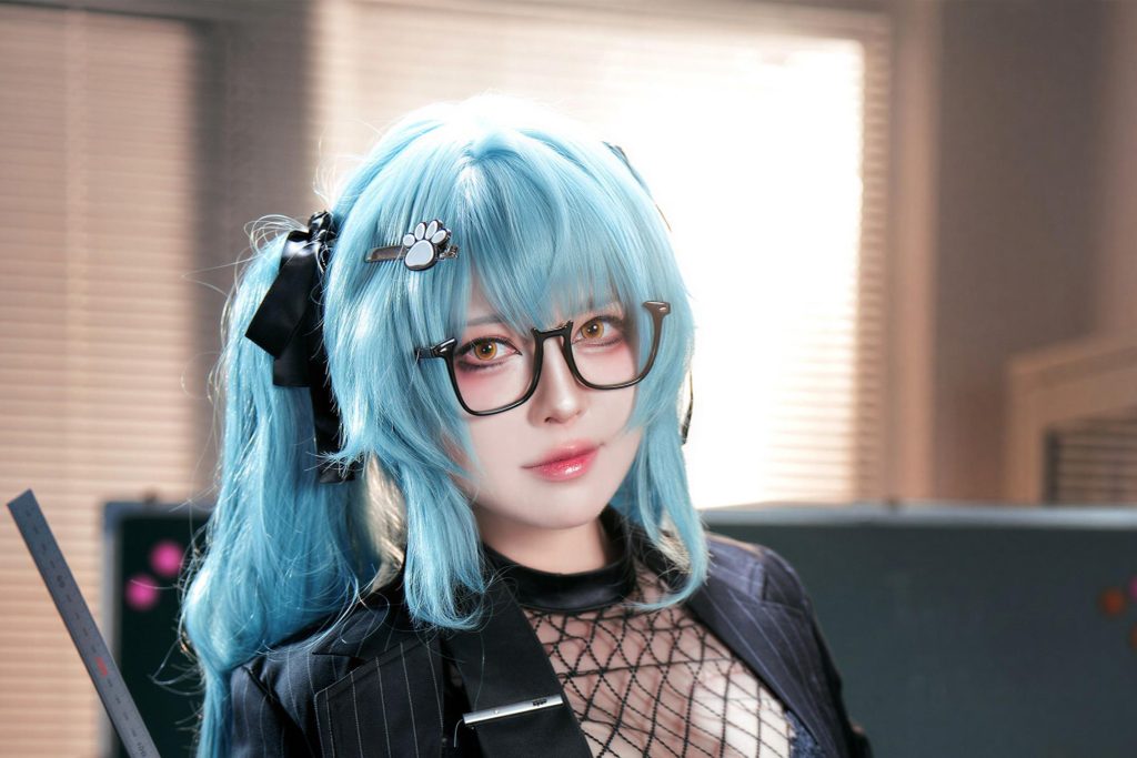 图片[2]-半半子普丽瓦蒂写真｜NIKKE胜利女神课堂教官COS