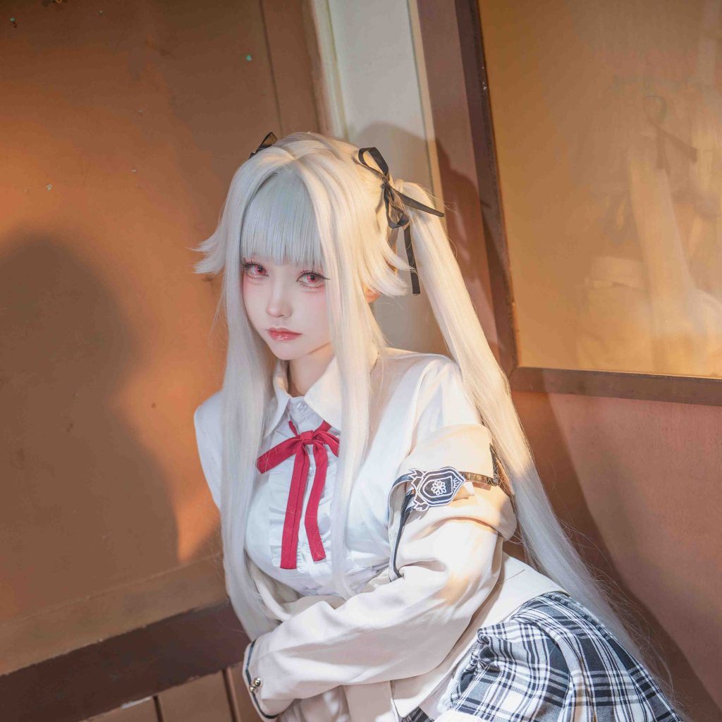 图片[6]-大大卷卷小卷《美少女万华镜》校服写真解析，篝之雾枝白发红瞳角色摄影