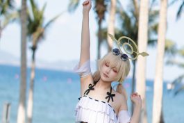 lunananya阿慈谷日富美泳装COS:蔚蓝档案夏日写真中的清爽还原-绅士网