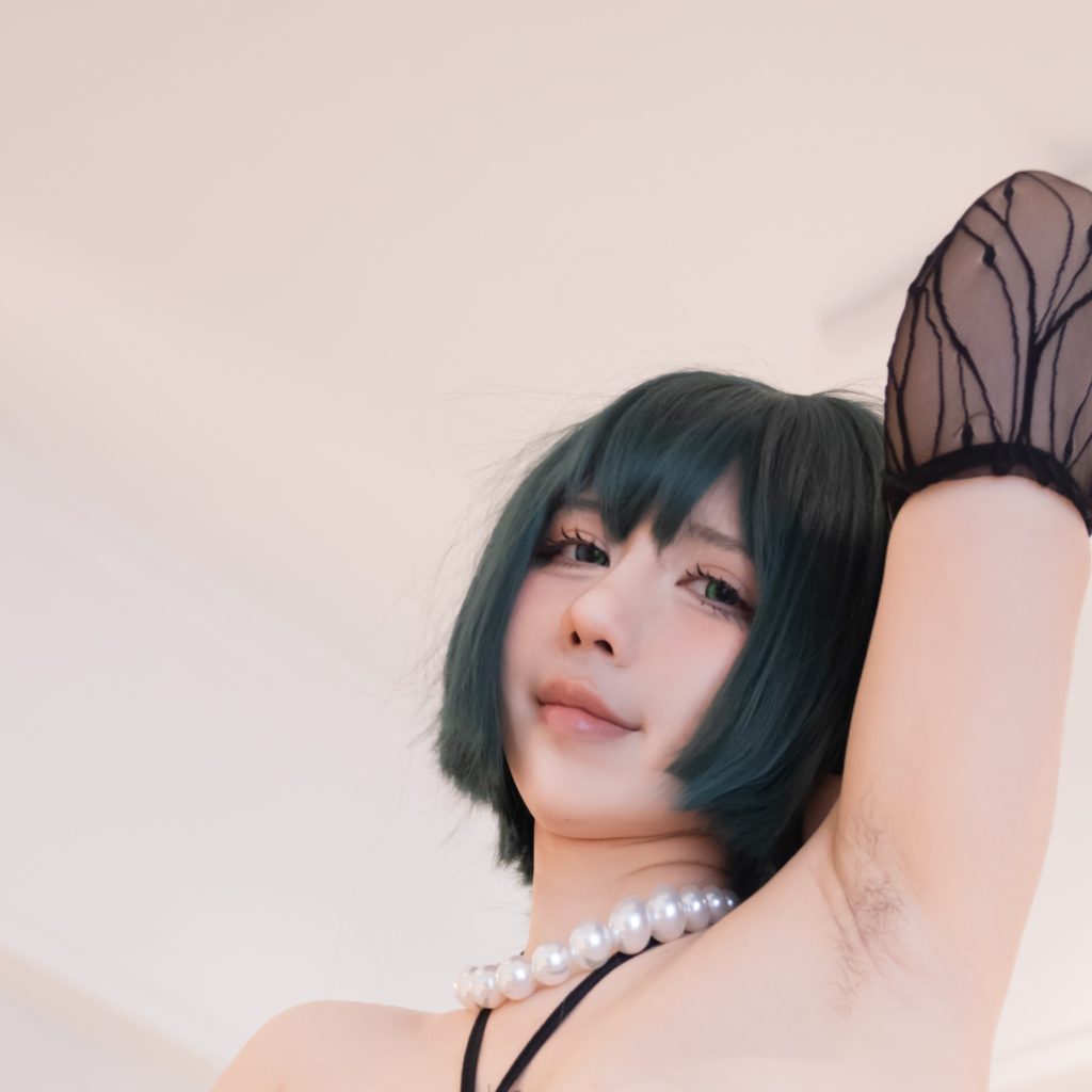 图片[4]-九曲Jean《一拳超人》吹雪Cosplay写真赏析｜地狱吹雪绿发造型与室内光影