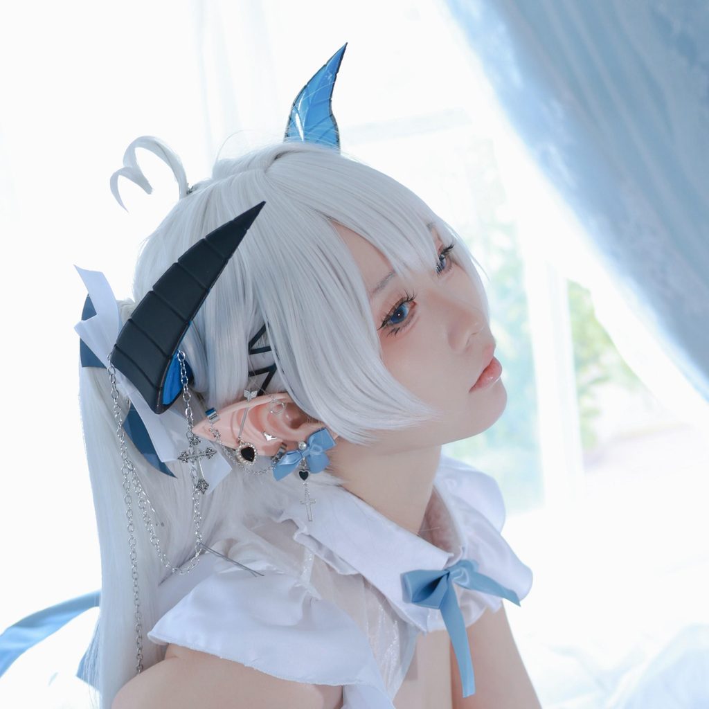 图片[4]-G44不会受伤 琉璃Cosplay写真 白色恶魔少女幻想系摄影作品赏析