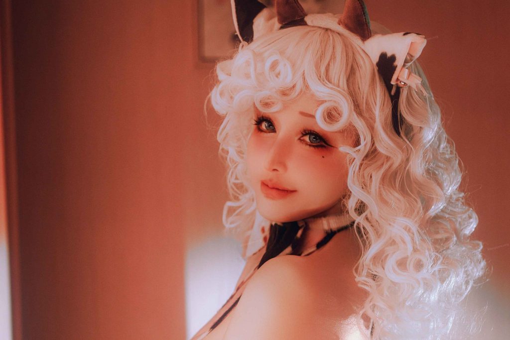 图片[8]-鹿八岁baby白烛狂欢写真赏析｜白发兽耳暖光主题摄影