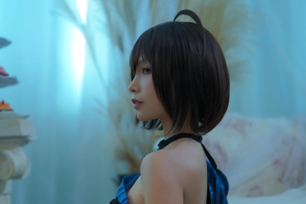 图片[3]-Neko薇薇巴尔的摩礼服写真赏析｜碧蓝航线夜风Minuet Cosplay